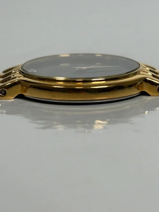 Vintage Citizen Quartz Gold Tone Black Dial Watch - Picture 7 of 10